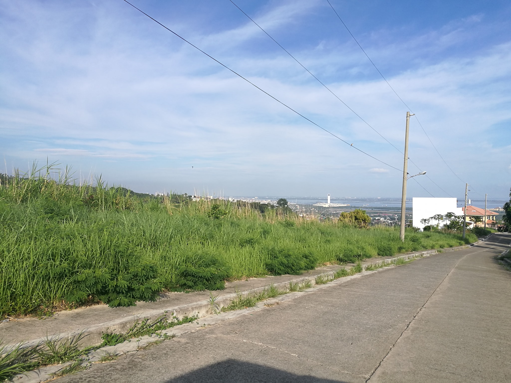 Residential Lot with an overlooking view