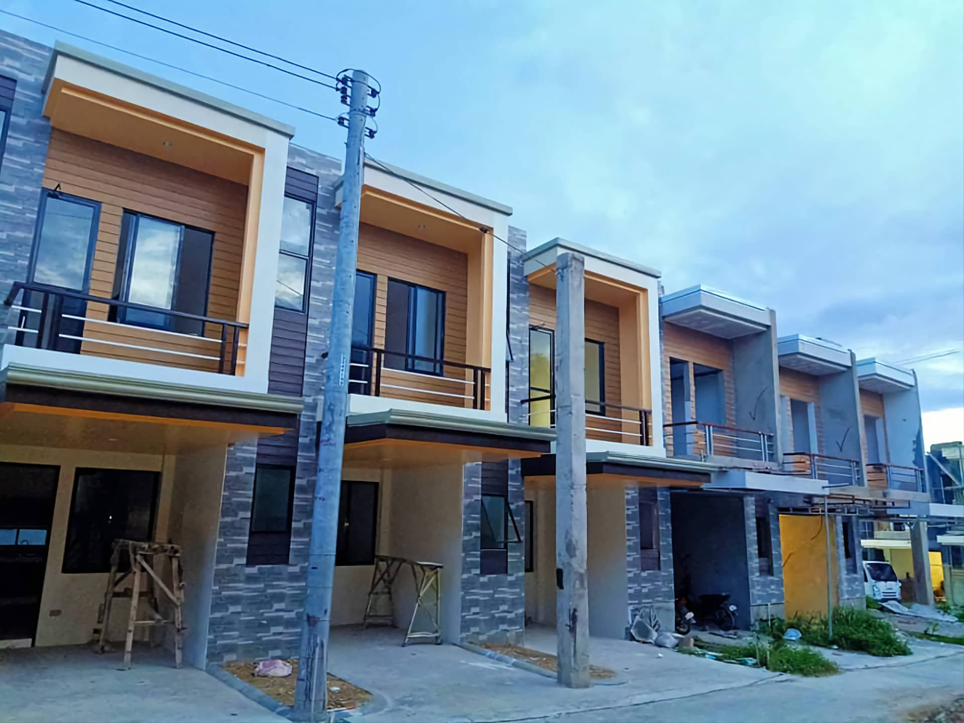 BELIZE NORTH TOWNHOUSE AT NANGKA, CONSOLACION