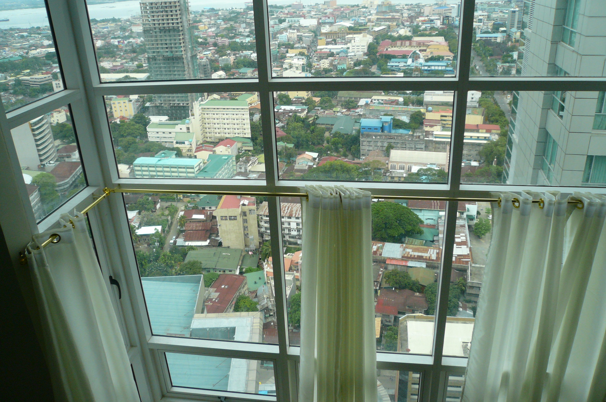 LOFT TYPE UNIT FOR SALE NEAR VELEZ RAMOS